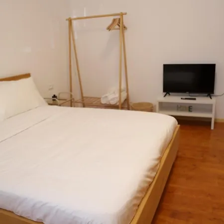 Airport Comfort Nest 1 Maison d'hôtes Kamez